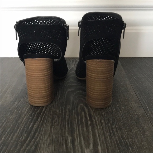 Open toe sandals - Picture 4 of 6